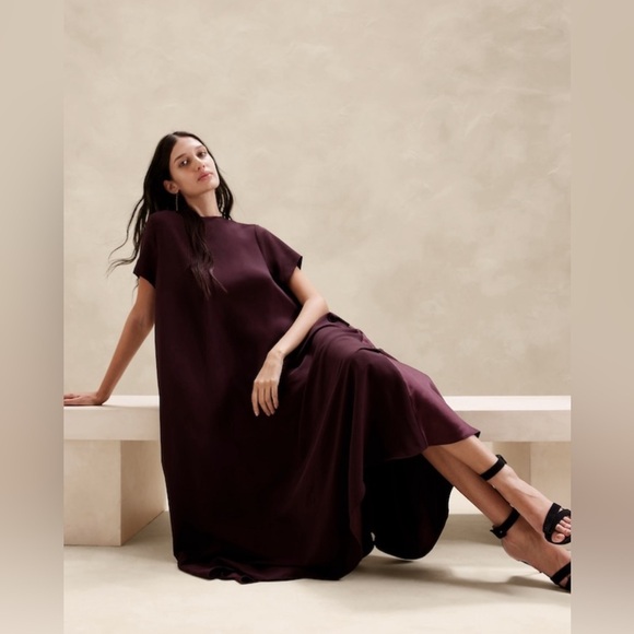 FINAL MARKDOWN! Banana Republic Aurelia Crepe & Satin Maxi Dress - Multiple 🪹💫 - Picture 8 of 9